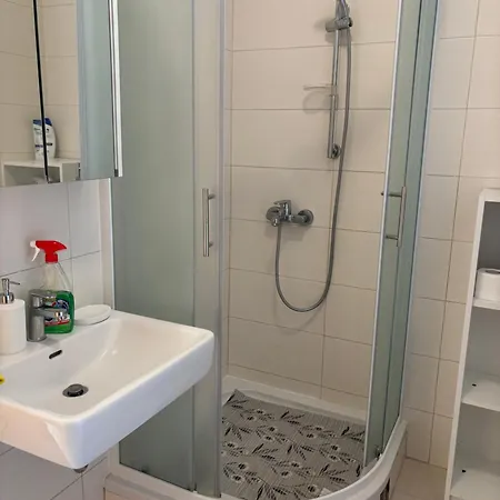 Adria * Brodarica (Sibenik-Knin)